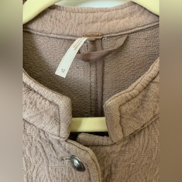 Free People Rare Victorian Military Bohemian Ruffle Jacket, Mauve, Size 12 - Picture 9 of 15